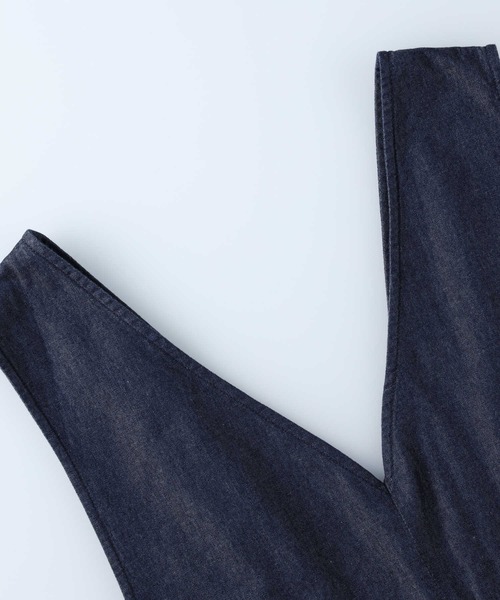 BACK NUMBER(バックナンバー)の「【BACK NUMBER】サスティナブルーワンピース(サロペット/オーバーオール・レディース・ダークインディゴブルー・M/L)」の4枚目の写真