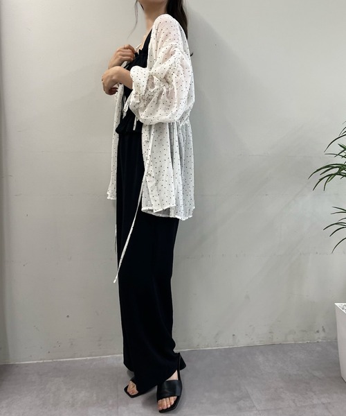 one after another NICE CLAUP（ワンアフターアナザーナイスクラップ）の「袖ドロストシアープリーツブラウス（シャツ/ブラウス・レディース・アイボリー/ブルーグレー/ピンクベージュ/ドット・FREE）」の19枚目の写真