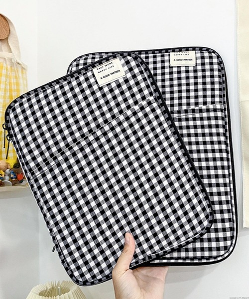 TONE SELECT GOODS（トーンセレクトグッズ）の「Liaa/ギンガムチェック PC タブレットケース  11インチ/13インチ A18065（PC・タブレットケース・レディース・レッド/ブラック/グリーン/ブルー・A/B）」の15枚目の写真