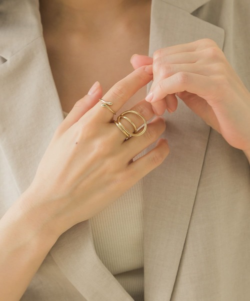 SMELLY（スメリー）の「2セットリング（リング・レディース・ゴールド・-）」の4枚目の写真