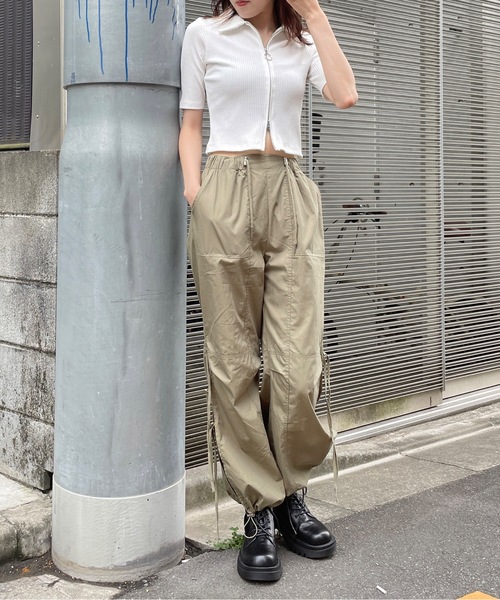 WAYF レディース 女性用 ファッション トップス シャツ Tie Front Cutout Bodysuit - Black