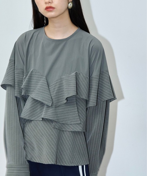 THE YOn(ザヨン)の「ピンストライプドッキングラッフルブラウス(シャツ/ブラウス・レディース・グレー/ネイビー/ホワイト・FREE)」の14枚目の写真