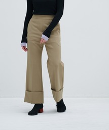 センタープレスロールアップパンツ