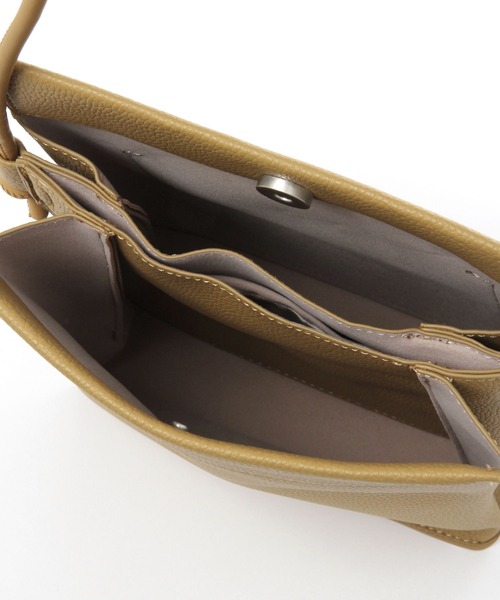 studio CLIP（スタディオクリップ）の「スクエアワンマイルショルダーバッグ（ショルダーバッグ・レディース・マスタード/ライトグレー/ブラック・FREE）」の16枚目の写真