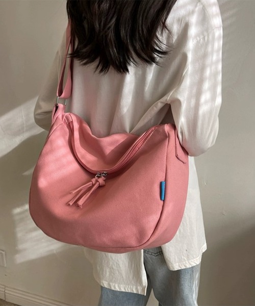 FUNALIVE（ファンアライブ）の「キャンバスダブルファスナー使いショルダーバッグ：ミディアムサイズ（ショルダーバッグ・レディース・ブルー/ブラック/ピンク/ベージュ/グリーン/ブラウン系その他・FREE）」の6枚目の写真