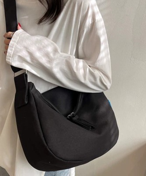 FUNALIVE（ファンアライブ）の「キャンバスダブルファスナー使いショルダーバッグ：ミディアムサイズ（ショルダーバッグ・レディース・ブルー/ブラック/ピンク/ベージュ/グリーン/ブラウン系その他・FREE）」の2枚目の写真