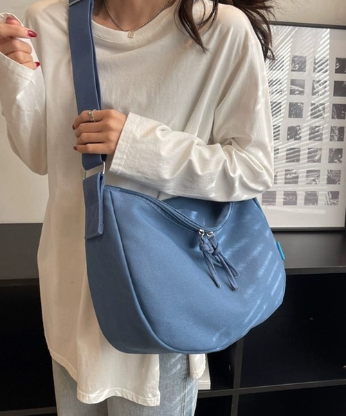 FUNALIVE（ファンアライブ）の「キャンバスダブルファスナー使いショルダーバッグ：ミディアムサイズ（ショルダーバッグ・レディース・ブルー/ブラック/ピンク/ベージュ/グリーン/ブラウン系その他・FREE）」の15枚目の写真