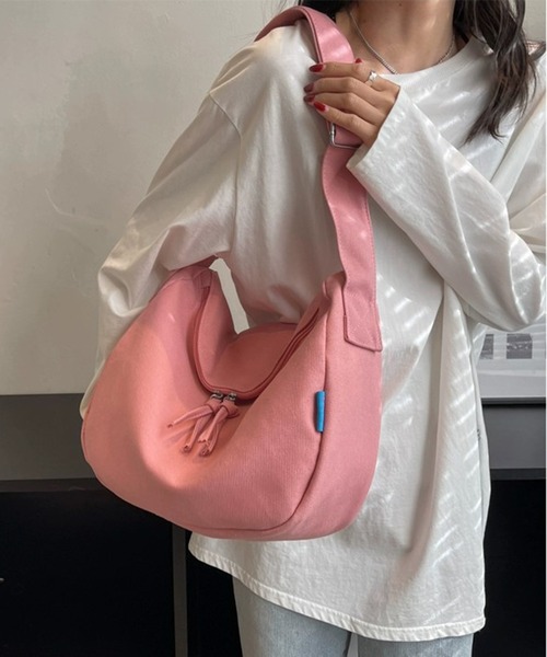 FUNALIVE（ファンアライブ）の「キャンバスダブルファスナー使いショルダーバッグ：ミディアムサイズ（ショルダーバッグ・レディース・ブルー/ブラック/ピンク/ベージュ/グリーン/ブラウン系その他・FREE）」の16枚目の写真