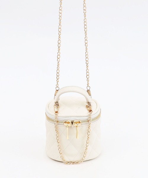 COOCO(クーコ)の「フェイクレザーキルティングマイクロミニバニティチャームショルダーBAG(ショルダーバッグ・レディース・ブラック/サックスブルー/オフホワイト/ピンク・9)」の9枚目の写真
