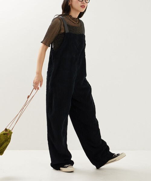 FREAK'S STORE（フリークスストア）の「限定展開　ワイド コーデュロイ サロペット（サロペット/オーバーオール・レディース・パープル/ネイビー/ブラック/ナチュラル・ﾌﾘ-）」の13枚目の写真
