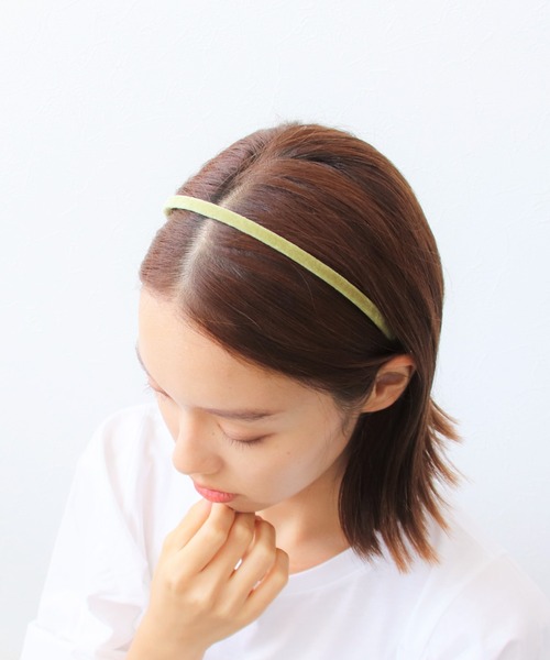 Three Four Time（ｽﾘｰﾌｫｰﾀｲﾑ）の「ベロア細カチューシャ（カチューシャ・レディース・グリーン/ベージュ/マスタード/ブラック/パープル/ブラウン・FREE）」の10枚目の写真
