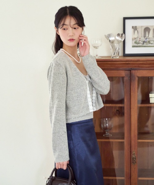 UNE MANSION(ユヌマンション)の「【2023F/W新作アイテム】フリルレースニットキャミソール&ニットカーディガンSET(セットアップ・レディース・ブラック/ブラウン/グレー・FREE)」の10枚目の写真