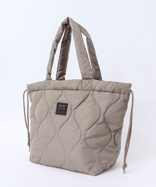 TAION（タイオン）の「【TAION/タイオン】MILITARY DOWN TOTE BAG M（トートバッグ・メンズ・チャコールグレー/ブラック/ダークグリーン/ダークネイビー/ベージュ・FREE）」の4枚目の写真