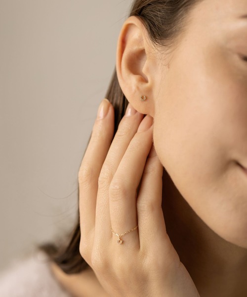 PAS TIERRA（パティエラ）の「【Briller】K10タイニーモチーフピアス（片耳用）（ピアス（片耳用）・レディース・イエロー/ゴールド系その他4/ゴールド系その他5・FREE）」の15枚目の写真