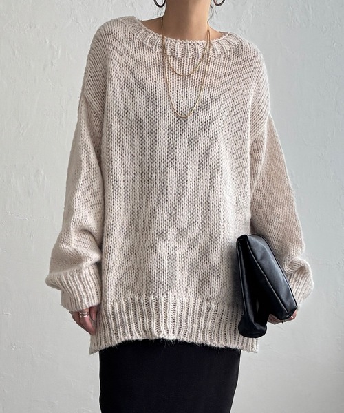 LBC（エルビーシー）の「モヘヤタッチオーバサイズニット（ニット/セーター・レディース・オフホワイト/ブルー/ピンク・M）」の2枚目の写真