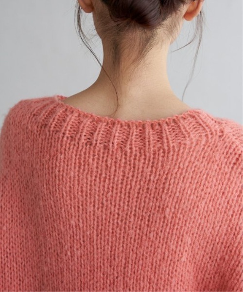 LBC（エルビーシー）の「モヘヤタッチオーバサイズニット（ニット/セーター・レディース・オフホワイト/ブルー/ピンク・M）」の17枚目の写真