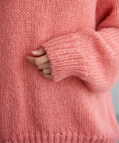 LBC（エルビーシー）の「モヘヤタッチオーバサイズニット（ニット/セーター・レディース・オフホワイト/ブルー/ピンク・M）」の18枚目の写真