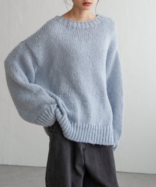 LBC（エルビーシー）の「モヘヤタッチオーバサイズニット（ニット/セーター・レディース・オフホワイト/ブルー/ピンク・M）」の7枚目の写真