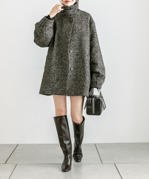 loti（ロティ）の「loti クロコボックスボストンBAG（ボストンバッグ・レディース・ベージュ/ブラック/ブラウン・ONE SIZE）」の4枚目の写真