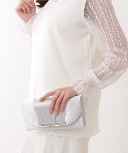 Lace Ladies(レースレディース)の「サテン タック ビジュー付き クラッチ バッグ(クラッチバッグ・レディース・グレー/アイボリー/ブラック・FREE)」の17枚目の写真