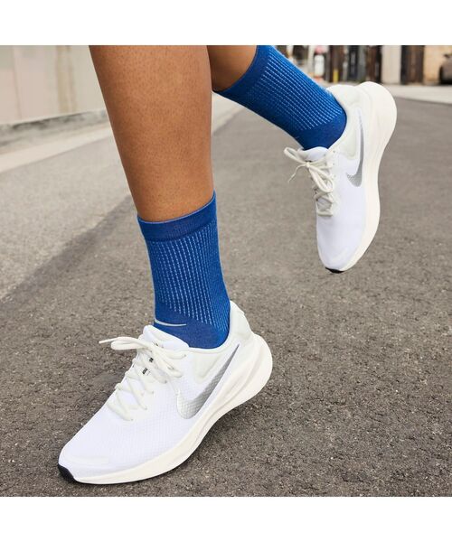 ナイキ レボリューション 7 ウィメンズ ロード ランニングシューズ / Nike Revolution 7 Women's Road Running Shoes<22.5-28.5cm 展開>(スニーカー)|NIKE(ナイキ) ナイキ レボリューション 7 ウィメンズ ロード ランニングシューズ / Nike Revolution 7 Women's Road Running Shoes<22.5-28.5cm 展開>(スニーカー)|NIKE(ナイキ)