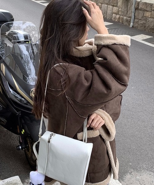 Sibra(シブラ)の「2way リバーシブルムートンボアジャケット(ブルゾン・レディース・モカ/ブラウン・M)」の15枚目の写真