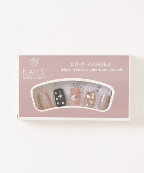 CERCA（チェルカ）の「LUON/【貼るだけ簡単】　ワンホンデザインネイルチップ（ネイルシール/ネイルチップ・レディース・その他5/その他6/その他1/その他2/その他3/その他4・FREE）」の7枚目の写真