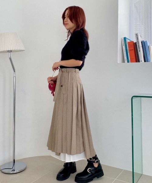 LILY BROWN(リリーブラウン)の「ステップヘムスリットプリーツスカート(スカート・レディース・ベージュ/ネイビー/チェック・0/1)」の9枚目の写真