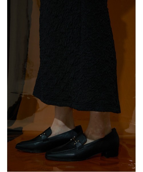 AMAIL（アマイル）の「Line loafer（ローファー・レディース・ブラック・S/M/L）」の3枚目の写真