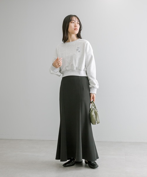 mystic(ミスティック)の「【2色展開】刺繍ショートスウェット(スウェット・レディース・ネイビー/グレー・FREE)」の9枚目の写真