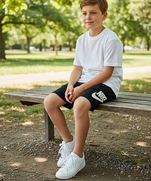 NIKE(ナイキ)の「NIKE/ナイキ NKN N NSW CLUB FT HBR SHORT ショーツ 夏服(スウェットパンツ・キッズ・ブラック/ヘザーグレー/ブルー・4/5/6/7)」の12枚目の写真