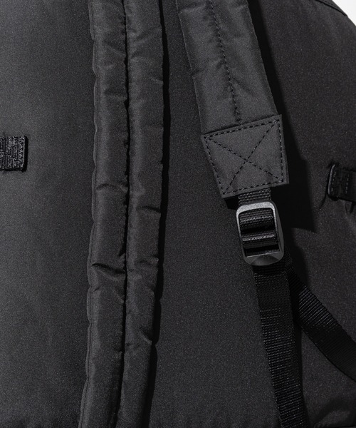 GANNI(ガニー)の「GANNI Recycled Tech Backpack ガニー リサイクル テック バックパック(バックパック/リュック・レディース・ブラック・FREE)」の9枚目の写真