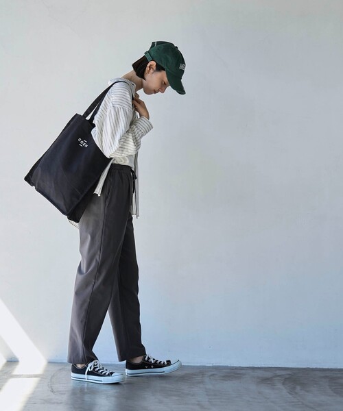 coen（コーエン）の「COENロゴマチ付きトートバッグ（トートバッグ・レディース・オフホワイト/ブラック・FREE）」の4枚目の写真