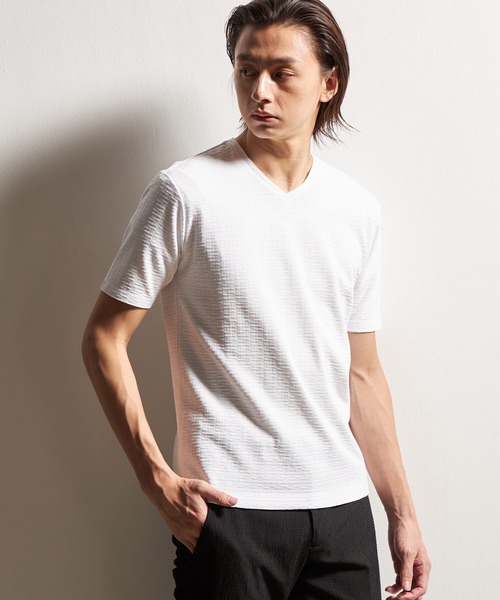 HIDEAWAYS NICOLE(ハイダウェイニコル)の「バスケットリンクスVネック半袖プルオーバー(Tシャツ/カットソー・メンズ・オフホワイト/ブラック/シルバーグレー/ネイビー/ピンク・MEDIUM/LARGE/X-LARGE)」の2枚目の写真