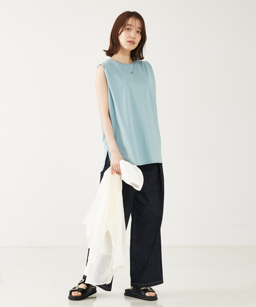 abahouse mavie（アバハウスマヴィ）の「【ノースリーブ】タックロングタンク（Tシャツ/カットソー・レディース・ホワイト/チャコールグレー/ブラック/サックスブルー/レッド系その他・フリー）」の10枚目の写真