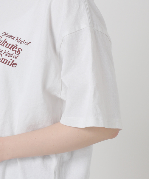 Russell Athletic（ラッセルアスレティック）の「【RUSSELL ATHLETIC/ラッセル・アスレティック】別注 print T-sh（Tシャツ/カットソー・レディース・ホワイト/ブラック系その他・FREE）」の6枚目の写真