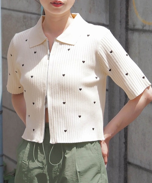 tiptop(ティップトップ)の「ダブルジップ半袖リブトップス(ニット/セーター・レディース・ブラック系その他/アイボリー/ブラック/サックスブルー/ホワイト系その他/レッド/ホワイト系その他2/ブラック系その他2・FREE)」の21枚目の写真