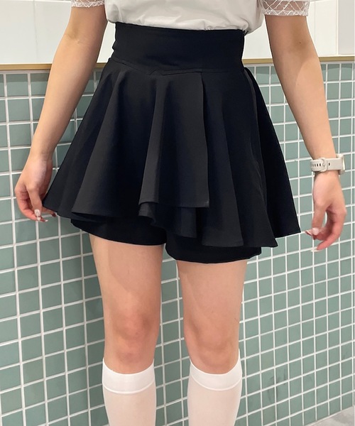 abc une face（アーベーセーアンフェイス）の「ラップフレアスカート