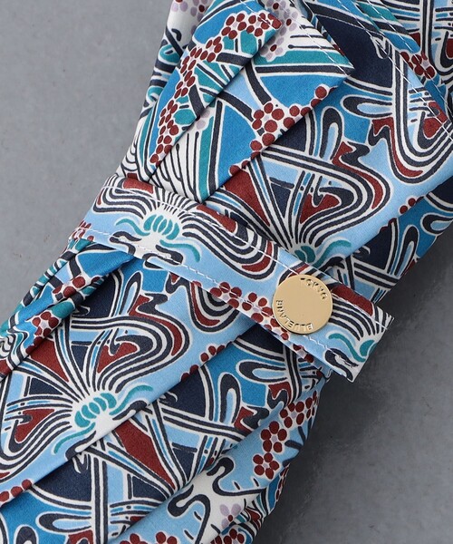 BLUELANE（ブルーレーン）の「＜BLUELANE＞プリント 晴雨兼用 折りたたみ傘（折りたたみ傘・レディース・ブラック/コバルトブルー・FREE）」の9枚目の写真