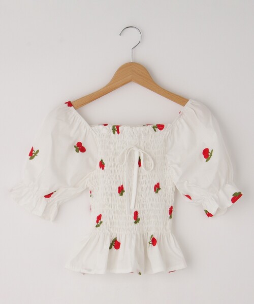 &Bridge（アンドブリッジ）の「fifth（フィフスカラン） ショート丈刺繍ブラウス（シャツ/ブラウス・レディース・アイボリー/オフホワイト・02）」の2枚目の写真