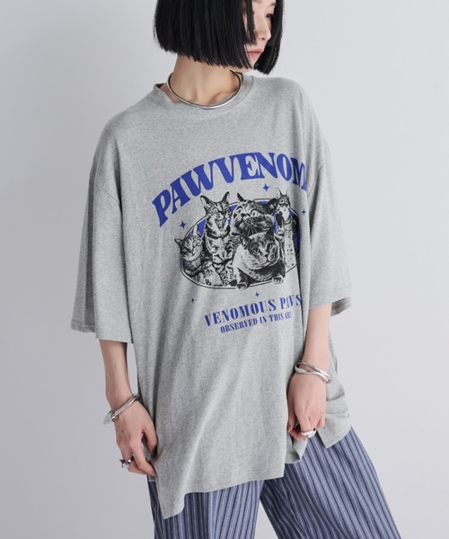 MERLOT（メルロー）の「オーバーサイズメニーキャットコットンTシャツ（Tシャツ/カットソー・レディース・ホワイト/ブラック/グレー・FREE）」の3枚目の写真