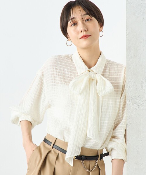 NOLLEY’S Sophi（ノーリーズソフィ）の「モールボーダーボウタイブラウス（シャツ/ブラウス・レディース・オフホワイト/ブラック・38）」の2枚目の写真