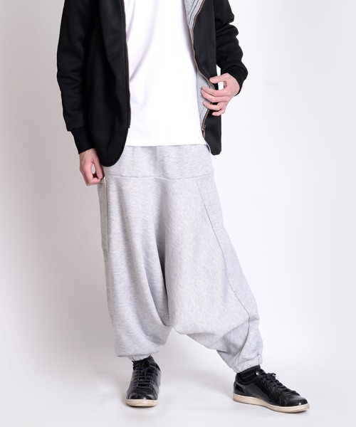 MARAI（マーライ）の「エスニック柄 裏起毛サルエルスウェットパンツ（スウェットパンツ・レディース・ネイビー/ブラック系その他/ブルー/チャコールグレー/ブラック系その他2/ブラック/ブラック×パープル/ブラック×ベージュ/ライトグレー/ブラウン/レッド/カーキ・105cm/100cm）」の17枚目の写真