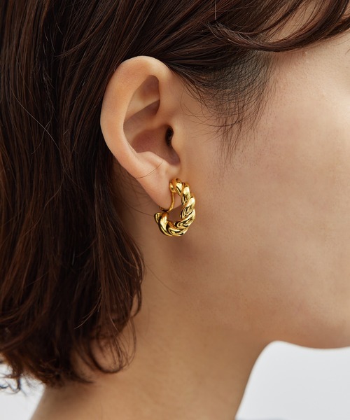ロープピアス ロープピアス