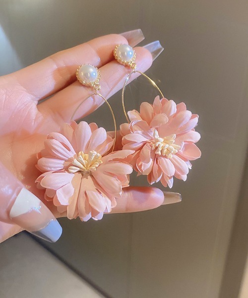 セール】大ぶりフラワーパールデザインピアス（ピアス（両耳用
