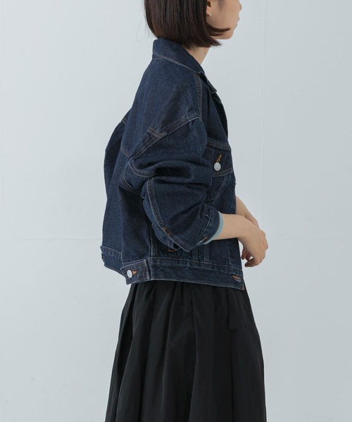 Levi's(リーバイス)の「Levi’s SHRUNKEN 90S TRUCKER(デニムジャケット・レディース・インディゴブルー・SMALL)」の2枚目の写真