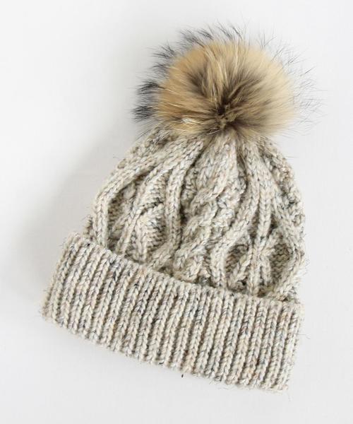 BEAUTY&YOUTH UNITED ARROWS（ビューティーアンドユースユナイテッドアローズ）の「BY∵ ファーポンポンケーブルニットキャップ（ニットキャップ/ビーニー・レディース・ブラック/グレー/ナチュラル/レッド・ﾌﾘ-）」の7枚目の写真