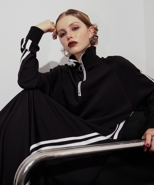 WONEM（ウォンエム）の「ハイネックトラックラインワンピース（ワンピース・レディース・ホワイト/ネイビー/ブラック・FREE）」の9枚目の写真