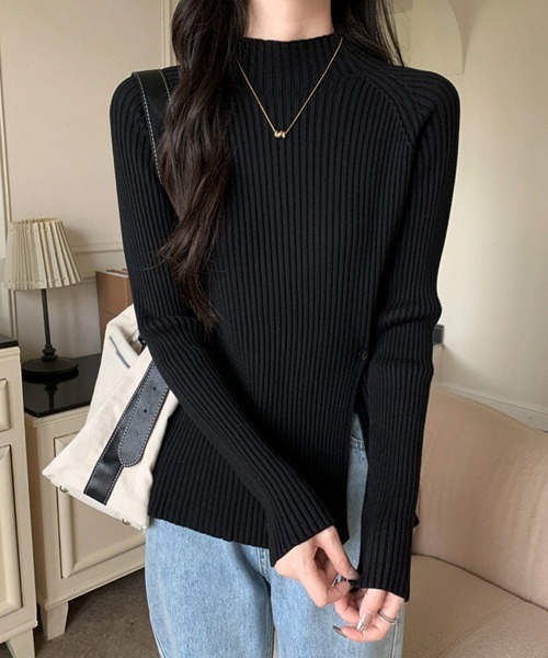 Miniministore(ミニミニストア)の「ニットトップス スリット入り 春秋冬(ニット/セーター・レディース・ブラック/カーキ/ホワイト・FREE)」の6枚目の写真