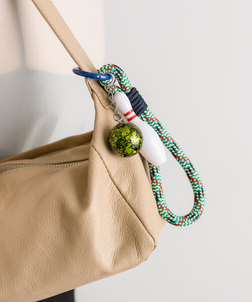 ear PAPILLONNER（イアパピヨネ）の「《スポーツモチーフ/一部店舗限定》エンジョイバッグチャーム/ストラップ（チャーム・レディース・ブラック/ミント/ダークブルー/ホワイト/グリーン・FREE）」の5枚目の写真